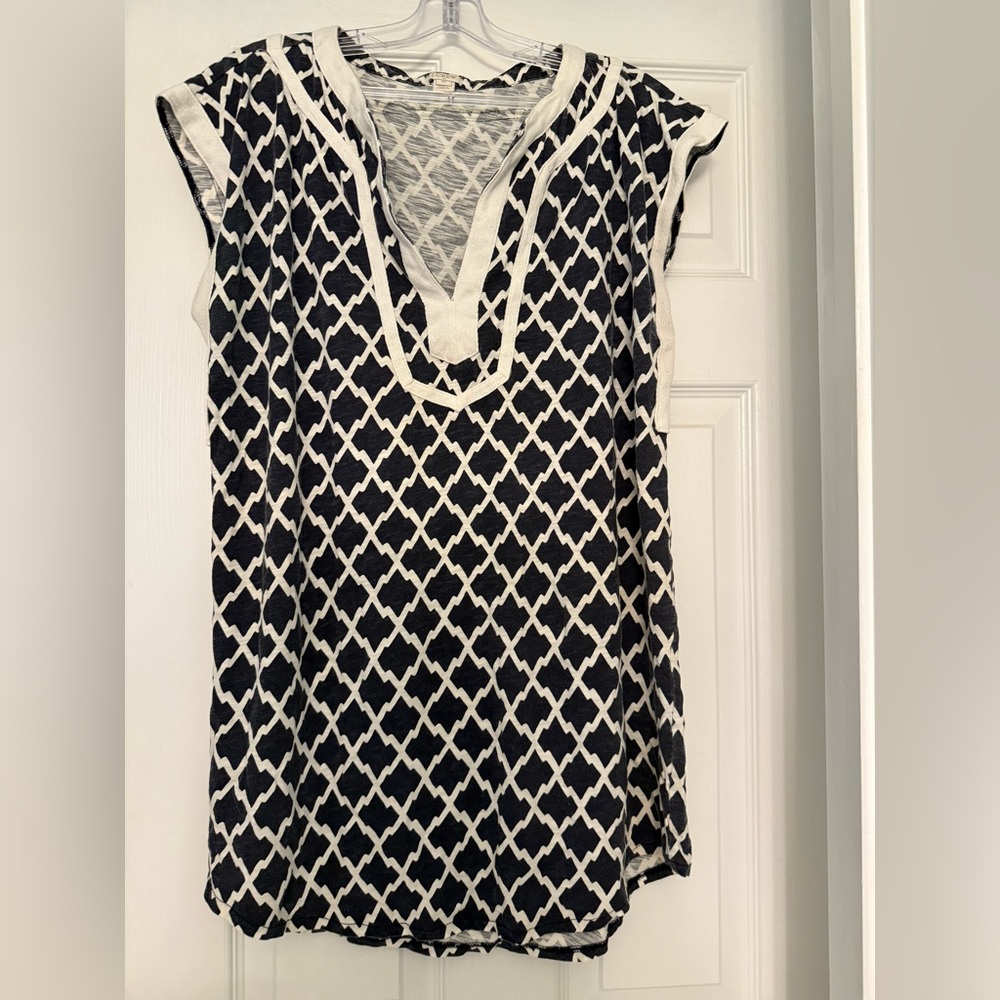 Navy and White Geometric Patterned beach cover up
